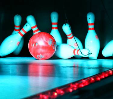 Bowling Image